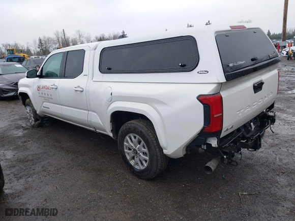 2024 Toyota Tacoma 4WD SR5 with VIN 3TYLB5JN0RT006653, listed as a IAAI auction lot 41761943 with 4,462 mi miles. Bid and sale history available at carsss.com. Image 3.