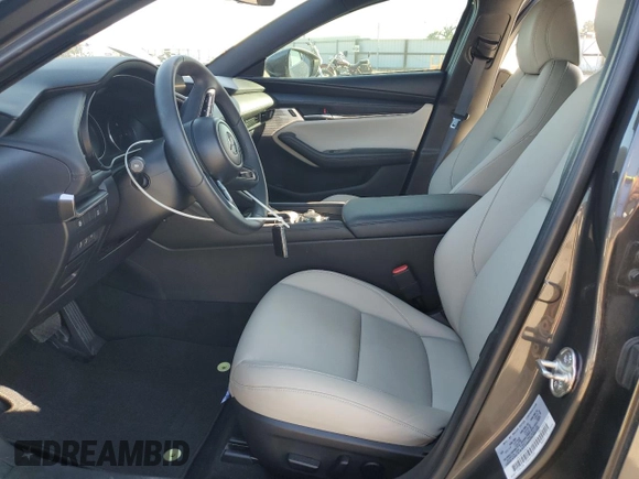 2019 Mazda 3 Preferred с VIN JM1BPAMM6K1129896, выставлен на аукционе Copart как лот 55525775 с пробегом 18 682 миль миль и Списание • Salvage title. История ставок и продаж доступна на DreamBid. Изображение 7.