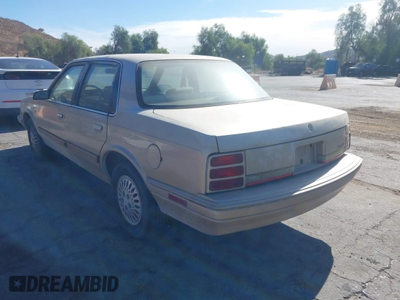 1993 Oldsmobile Cutlass Ciera S with VIN 1G3AG55N6P6421424, listed as a IAAI auction lot 41341670 with 221,301 mi miles and . Bid and sale history available at DreamBid. Image 3.