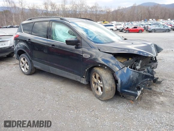 2014 Ford Escape SE with VIN 1FMCU9G91EUB05605, listed as a IAAI auction lot 41479240 with 152,510 mi miles. Bid and sale history available at carsss.com. Image 1.