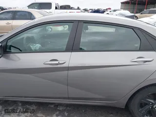 2022 Hyundai Elantra Essential with VIN KMHLM4AG8NU325382, listed as a IAAI auction lot 41503533 with 65,631 mi miles. Bid and sale history available at carsss.com. Image 15.