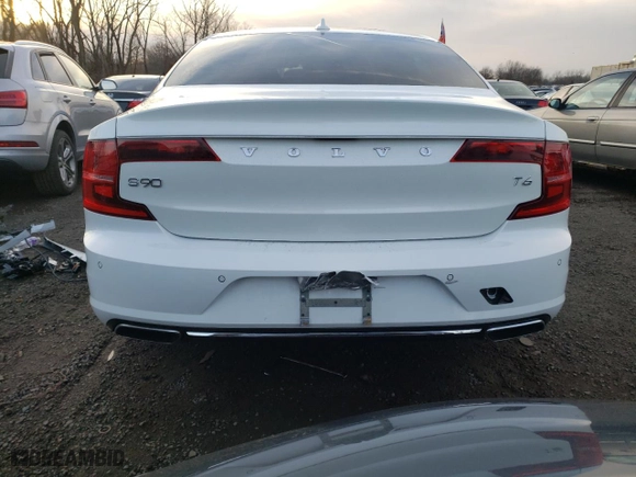 2018 Volvo S90 Momentum with VIN LVY992MKXJP036560, listed as a Copart auction lot 69143772 with 0 mi miles. Bid and sale history available at carsss.com. Image 6.