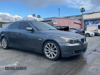 2004 BMW 5 Series 525i with VIN WBANA53564B175495, listed as a Copart auction lot 49187355 with 326,418 mi miles and Salvage Title. Bid and sale history available at carsss.com. Image 1.