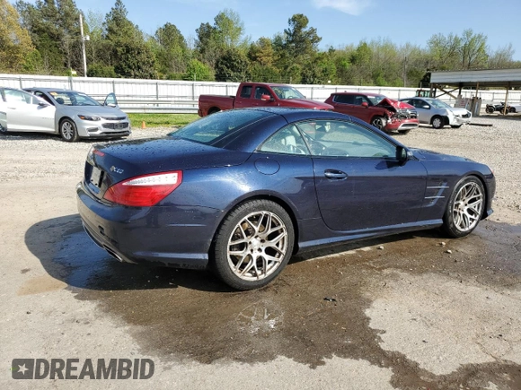 2013 Mercedes-Benz SL 550 z VIN WDDJK7DAXDF005693, wystawiony jako Copart lot #51495395 z przebiegiem 135 406 mil mil oraz Szkoda całkowita • Salvage title. Historia ofert i sprzedaży dostępna na DreamBid. Obrazek 3.