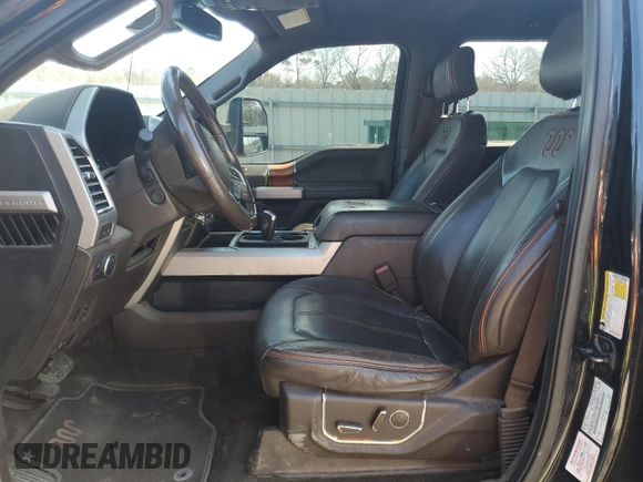 2017 Ford F-350 Lariat z VIN 1FT8W3DT9HED29396, wystawiony jako Copart lot #44615085 z przebiegiem 142 104 mil mil oraz Szkoda całkowita • Salvage title. Historia ofert i sprzedaży dostępna na DreamBid. Obrazek 7.