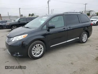 2015 Toyota Sienna XLE с VIN 5TDYK3DC6FS561960, выставлен на аукционе Copart как лот 59607355 с пробегом 110 593 миль миль и Списание • Salvage title. История ставок и продаж доступна на DreamBid. Изображение 1.