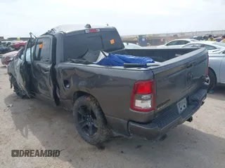 2020 Ram 1500 Big Horn с VIN 1C6SRFFT4LN184246, выставлен на аукционе IAAI как лот 41882310 с пробегом Не указан миль и . История ставок и продаж доступна на DreamBid. Изображение 3.