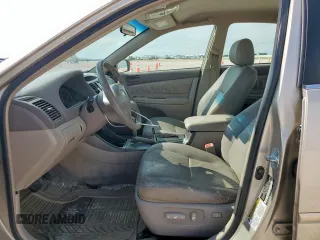 2004 Toyota Camry LE with VIN 4T1BE32K14U329066, listed as a Copart auction lot 60711515 with 178,144 mi miles and Salvage title. Bid and sale history available at DreamBid. Image 7.