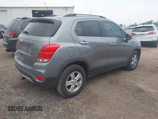 2020 Chevrolet Trax LT with VIN 3GNCJLSB9LL302685, listed as a IAAI auction lot 42497808 with 38,089 mi miles and . Bid and sale history available at DreamBid. Image 4.
