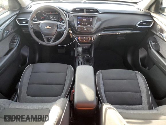 2022 Chevrolet TrailBlazer LS with VIN KL79MNSL5NB035433, listed as a Copart auction lot 82798354 with 40,733 mi miles and Salvage Title. Bid and sale history available at carsss.com. Image 8.