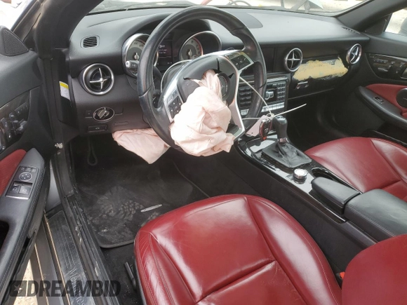 2013 Mercedes-Benz SLK 250 с VIN WDDPK4HAXDF070563, выставлен на аукционе Copart как лот 45769115 с пробегом 66 371 миль миль и Списание • Salvage title. История ставок и продаж доступна на DreamBid. Изображение 8.