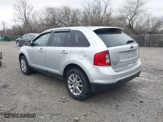 2011 Ford Edge SEL with VIN 2FMDK4JC1BBA91014, listed as a IAAI auction lot 41833499 with 200,150 mi miles. Bid and sale history available at carsss.com. Image 3.