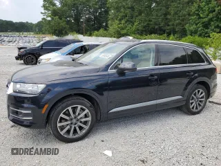 2017 Audi Q7 Prestige z VIN WA1VAAF73HD034798, wystawiony jako Copart lot #63945695 z przebiegiem 121 967 mil mil oraz Czysty tytuł • Clean title. Historia ofert i sprzedaży dostępna na DreamBid. Obrazek 1.