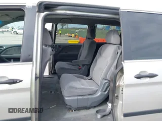 2007 Honda Odyssey LX z VIN 5FNRL38297B073742, wystawiony jako IAAI lot #41919129 z przebiegiem 152 584 mil mil oraz . Historia ofert i sprzedaży dostępna na DreamBid. Obrazek 8.