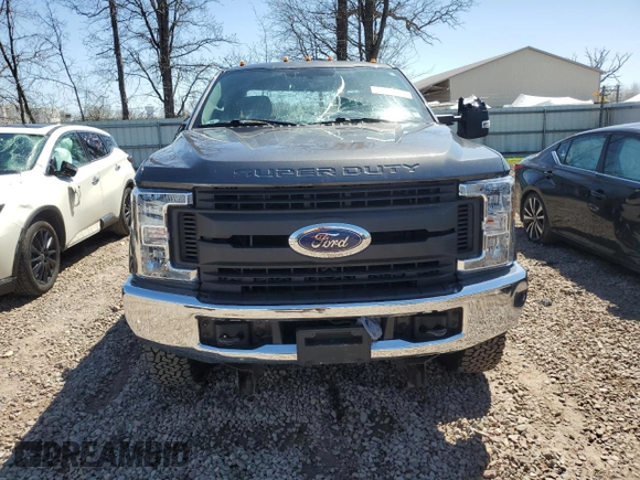 2017 Ford F-250 XLT with VIN 1FT7X2B61HEB44050, listed as a Copart auction lot 54421115 with 24,341 mi miles and Salvage title. Bid and sale history available at DreamBid. Image 5.