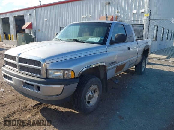 2001 Dodge 1500 with VIN 3B7HF13ZX1M530895, listed as a IAAI auction lot 42350454 with 190,897 mi miles and . Bid and sale history available at DreamBid. Image 2.
