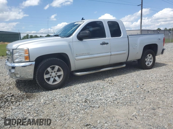 2012 Chevrolet Silverado 1500 LT with VIN 1GCRKSE70CZ302178, listed as a Copart auction lot 52962025 with 203,780 mi miles and Salvage Title. Bid and sale history available at DreamBid. Image 1.