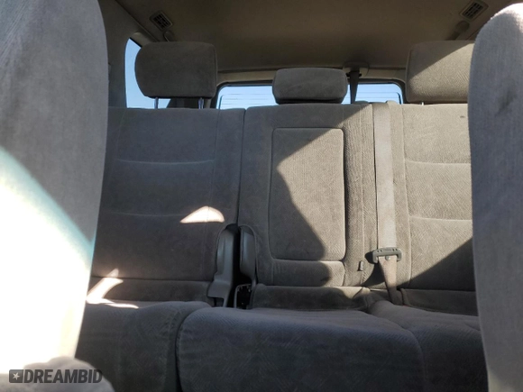 2003 Toyota Sequoia SR5 with VIN 5TDBT44A73S204015, listed as a Copart auction lot 43873945 with 206,461 mi miles and Clean Title. Bid and sale history available at carsss.com. Image 10.