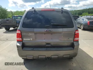 2011 Ford Escape XLT с VIN 1FMCU9DG8BKB02212, выставлен на аукционе Copart как лот 58200445 с пробегом 168 284 миль миль и Списание • Salvage title. История ставок и продаж доступна на DreamBid. Изображение 6.