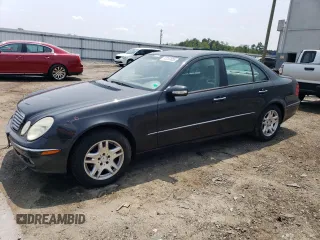 2003 Mercedes-Benz E 320 z VIN WDBUF65J23A117225, wystawiony jako Copart lot #57237655 z przebiegiem 190 615 mil mil oraz Czysty tytuł • Clean title. Historia ofert i sprzedaży dostępna na DreamBid. Obrazek 1.