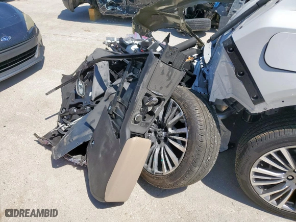 2024 Cadillac XT4 FWD Premium Luxury with VIN 1GYFZCR42RF234359, listed as a Copart auction lot 47890595 with 0 mi miles and Non Repairable. Bid and sale history available at carsss.com. Image 13.