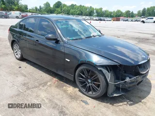 2006 BMW 3 Series 325i с VIN WBAVB13596KX65960, выставлен на аукционе IAAI как лот 42460430 с пробегом 331 860 миль миль и . История ставок и продаж доступна на DreamBid. Изображение 1.
