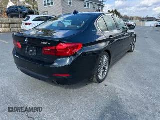 2018 BMW 5 Series 530e xDrive with VIN WBAJB1C57JB084929, listed as a Copart auction lot 50735195 with 139,305 mi miles and Clean Title. Bid and sale history available at carsss.com. Image 3.