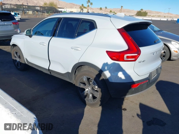 2021 Volvo XC40 Inscription with VIN YV4AC2HL8M2602643, listed as a IAAI auction lot 41601331 with 92,999 mi miles. Bid and sale history available at carsss.com. Image 3.