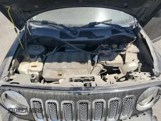 2017 Jeep Patriot Latitude with VIN 1C4NJPFB6HD184479, listed as a Copart auction lot 60840565 with 107,139 mi miles and Clean title. Bid and sale history available at DreamBid. Image 12.