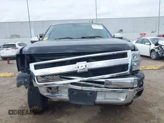 2013 Chevrolet Silverado 1500 LT with VIN 3GCPCSE06DG328373, listed as a IAAI auction lot 41451316 with 130,226 mi miles and . Bid and sale history available at DreamBid. Image 12.