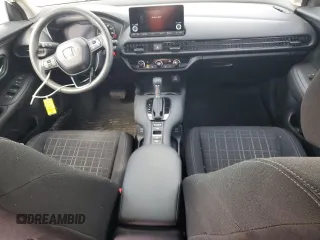 2024 Honda HR-V LX with VIN 3CZRZ1H34RM727051, listed as a Copart auction lot 44580075 with 15,573 mi miles and Salvage Title. Bid and sale history available at DreamBid. Image 8.