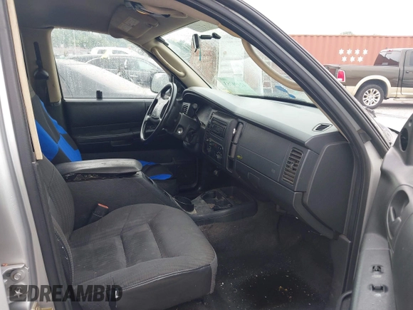 2003 Dodge Durango Sport with VIN 1D4HR38N73F585402, listed as a IAAI auction lot 42490753 with 186,190 mi miles and . Bid and sale history available at DreamBid. Image 5.