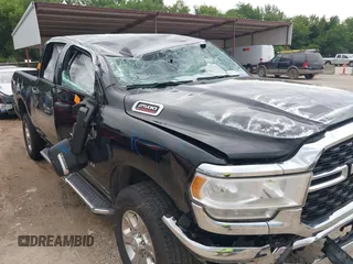 2024 Ram 2500 Big Horn с VIN 3C6UR5DJ9RG365218, выставлен на аукционе IAAI как лот 42482094 с пробегом Не указан миль и . История ставок и продаж доступна на DreamBid. Изображение 6.