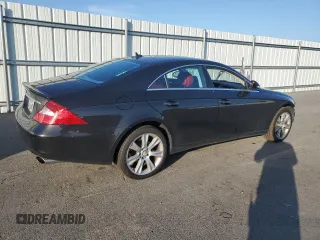 2008 Mercedes-Benz CLS 550 с VIN WDDDJ72X18A132830, выставлен на аукционе Copart как лот 61758465 с пробегом 80 243 миль миль и Чистый • Clean title. История ставок и продаж доступна на DreamBid. Изображение 3.