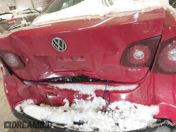 2008 Volkswagen Jetta Wolfsburg Edition с VIN 3VWRJ71K38M137887, выставлен на аукционе IAAI как лот 41486256 с пробегом 105 998 миль миль и . История ставок и продаж доступна на DreamBid. Изображение 6.