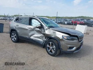 2020 Jeep Cherokee Limited z VIN 1C4PJMDX9LD538879, wystawiony jako IAAI lot #42115301 z przebiegiem 49 429 mil mil oraz . Historia ofert i sprzedaży dostępna na DreamBid. Obrazek 1.