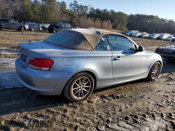 2010 BMW 1 Series 128i with VIN WBAUL7C57AVJ77350, listed as a Copart auction lot 43150295 with 240,639 mi miles and Clean title. Bid and sale history available at DreamBid. Image 3.
