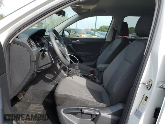 2019 Volkswagen Tiguan S with VIN 3VV0B7AX7KM106090, listed as a Copart auction lot 54771435 with 101,711 mi miles and Salvage title. Bid and sale history available at DreamBid. Image 7.