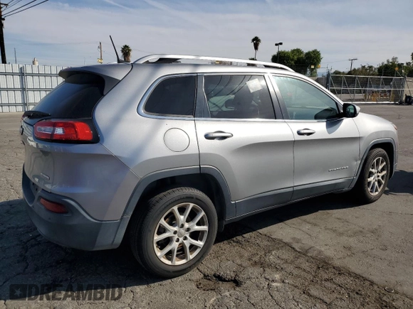2017 Jeep Cherokee Latitude with VIN 1C4PJLCB2HW619654, listed as a Copart auction lot 52135795 with 161,299 mi miles and Clean Title. Bid and sale history available at carsss.com. Image 3.
