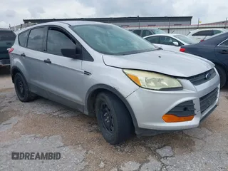 2014 Ford Escape S с VIN 1FMCU0F7XEUB71615, выставлен на аукционе IAAI как лот 42385189 с пробегом 158 797 миль миль и . История ставок и продаж доступна на DreamBid. Изображение 1.