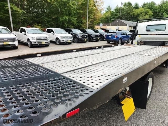 2020 Isuzu NQR DSL REG AT IBT PWL with VIN JALE5W163L7304480, listed as a Copart auction lot 76360554 with 132,628 mi miles and Clean Title. Bid and sale history available at carsss.com. Image 9.