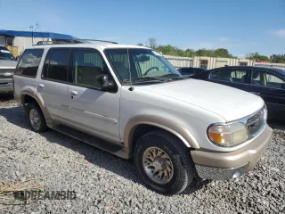 2000 Ford Explorer с VIN 1FMZU63X2YUB17781, выставлен на аукционе Copart как лот 53030775 с пробегом 118 781 миль миль и Чистый • Clean title. История ставок и продаж доступна на DreamBid. Изображение 4.