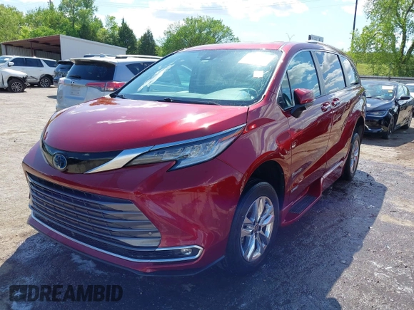 2021 Toyota Sienna Limited z VIN 5TDZRKEC0MS038956, wystawiony jako IAAI lot #42111556 z przebiegiem 47 647 mil mil oraz . Historia ofert i sprzedaży dostępna na DreamBid. Obrazek 2.