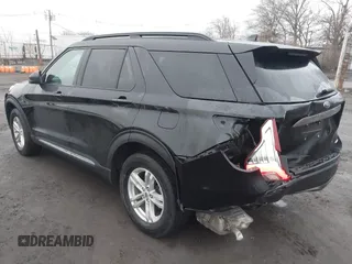 2023 Ford Explorer XLT with VIN 1FMSK8DH8PGA89282, listed as a IAAI auction lot 41453791 with 30,309 mi miles and . Bid and sale history available at carsss.com. Image 3.
