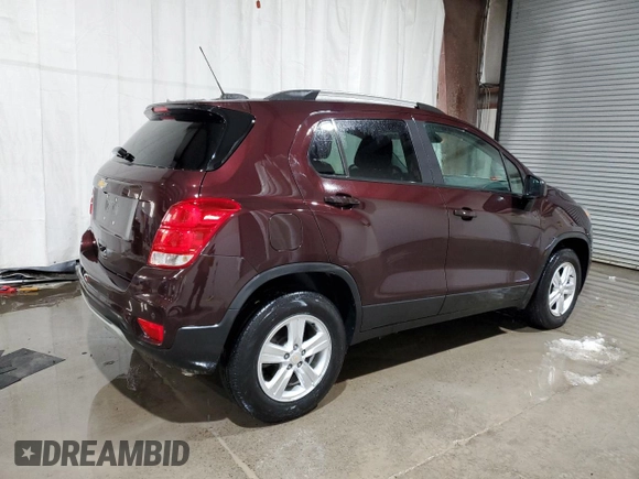 2022 Chevrolet Trax LT with VIN KL7CJPSM7NB518926, listed as a Copart auction lot 42816095 with 6,627 mi miles and Salvage Title. Bid and sale history available at carsss.com. Image 3.