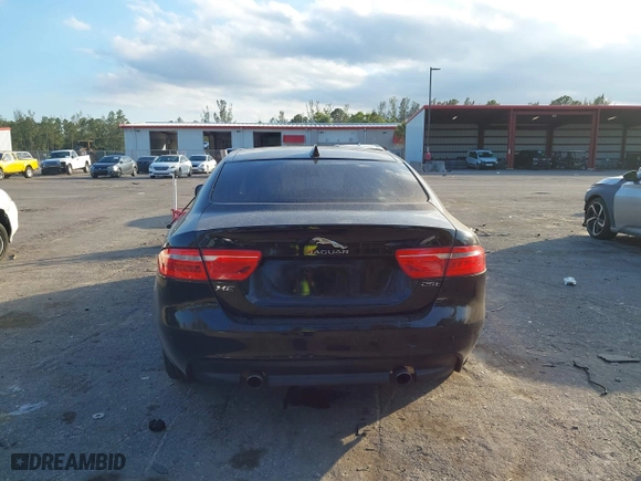 2018 Jaguar XE 25t with VIN SAJAR4FX7JCP35484, listed as a IAAI auction lot 41312008 with 1 mi miles. Bid and sale history available at carsss.com. Image 16.