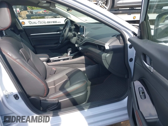 2025 Nissan Altima SR with VIN 1N4BL4CV0SN361223, listed as a IAAI auction lot 42152685 with 3,587 mi miles and . Bid and sale history available at DreamBid. Image 5.