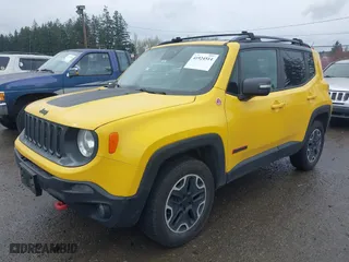 2015 Jeep Renegade Trailhawk with VIN ZACCJBCT8FPC21019, listed as a IAAI auction lot 41924514 with 144,172 mi miles. Bid and sale history available at carsss.com. Image 17.