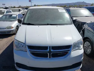 2018 Dodge Grand Caravan SE with VIN 2C4RDGBG6JR363926, listed as a IAAI auction lot 41539328 with 30,217 mi miles. Bid and sale history available at carsss.com. Image 12.