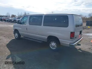 2010 Ford Econoline Passenger XL z VIN 1FBNE3BL8ADA65211, wystawiony jako IAAI lot #41659231 z przebiegiem 173 471 mil mil oraz . Historia ofert i sprzedaży dostępna na DreamBid. Obrazek 3.